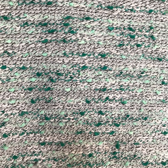 Spring sweater - Picture 2 of 2